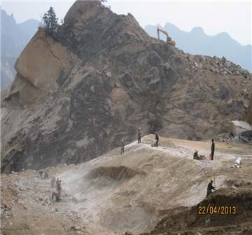 沙漠绿洲矿山