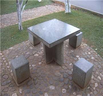 石桌石椅