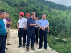 隆回县委书记王永红检查石材开采加工等工作
